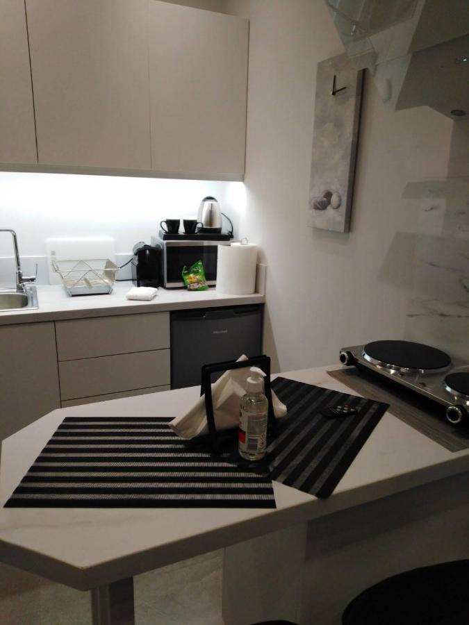 Syntagma Contemporary Apartment Atene Esterno foto